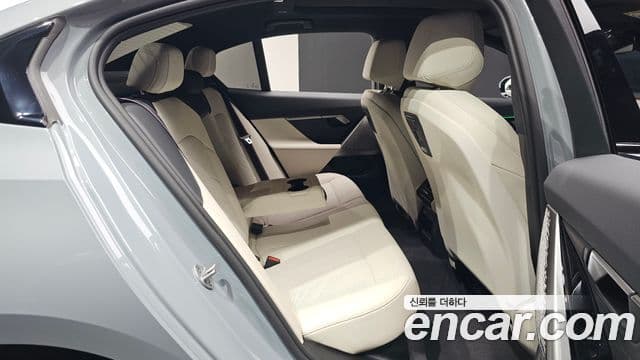 BMW 5 Series 2025 — ფოტო 11/20