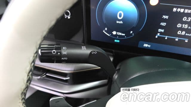 Hyundai Grandeur Hybrid 2025 — Photo 4/35