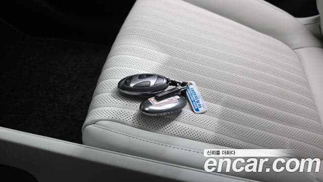Hyundai Grandeur Hybrid 2025 — Photo 7/35