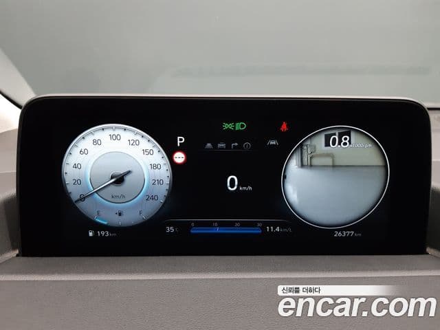 Hyundai Staria 2023 — Фото 6/20