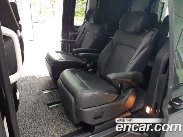 Hyundai Staria 2023 — Фото 11/20