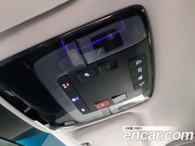 Hyundai Staria 2023 — Фото 19/20