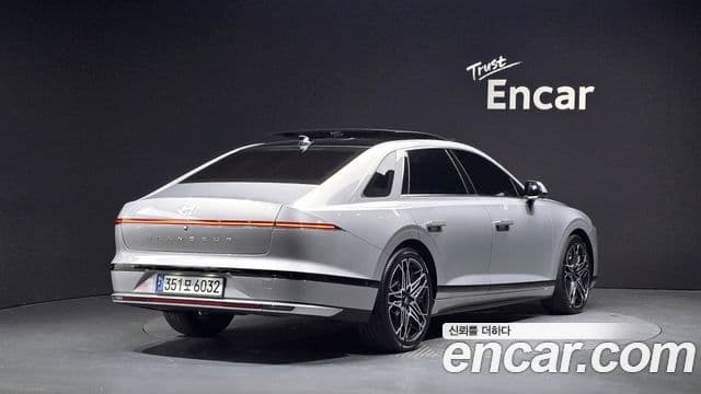 Hyundai Grandeur 2023 — Şəkil 2/20