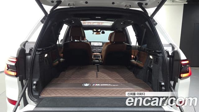 BMW X7 2025 — Фото 20/20