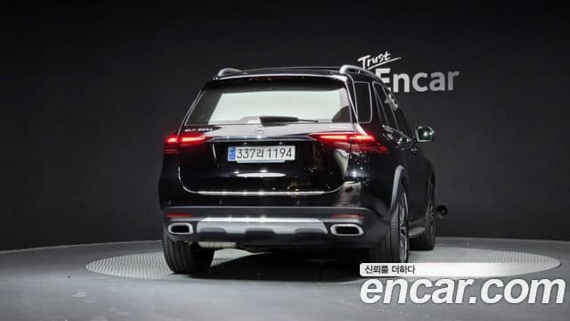 Mercedes-Benz GLE-Class 2024 — Фото 4/20