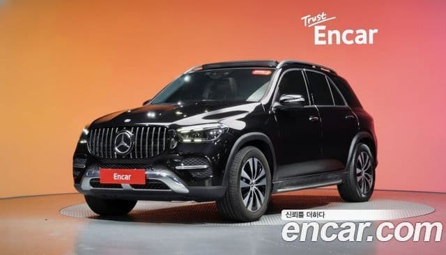 Mercedes-Benz GLE-Class 2024 — Фото 1/20