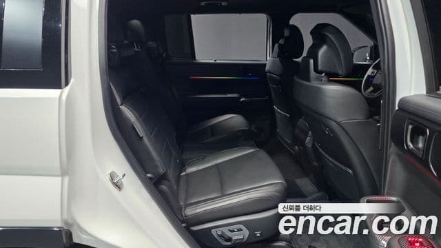 Hyundai Santa Fe 2023 — Şəkil 12/20