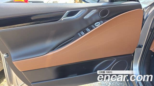 Genesis G80 2020 — Photo 15/33