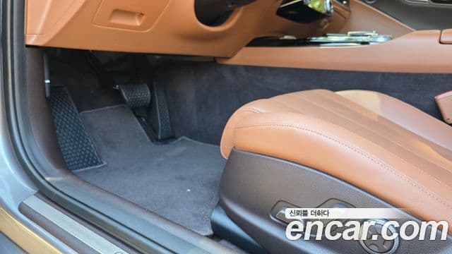 Genesis G80 2020 — Photo 24/33