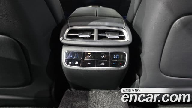 Genesis G80 2022 — ფოტო 37/40