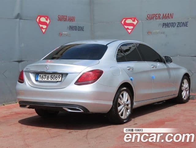 Mercedes-Benz C-Class 2019 — ფოტო 2/3