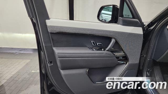 Land Rover Range Rover Sport 2024 — ფოტო 11/36