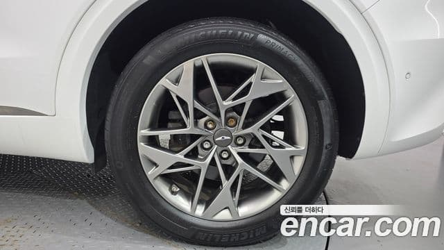 Genesis GV70 2021 — Photo 1/35