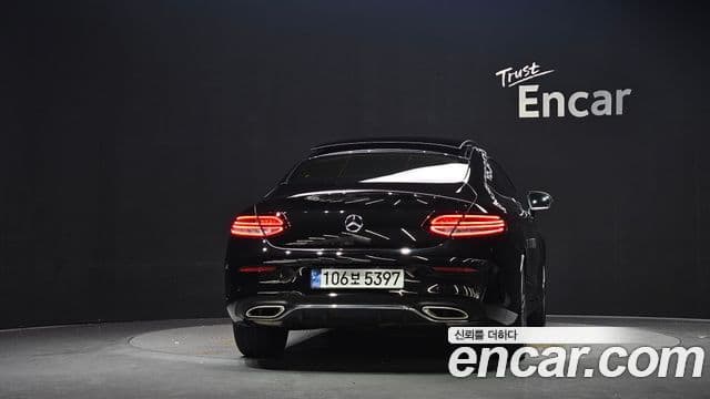 Mercedes-Benz C-Class 2020 — ფოტო 4/20