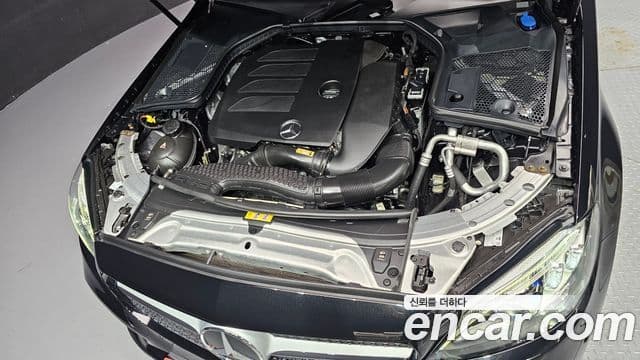 Mercedes-Benz C-Class 2020 — ფოტო 6/20