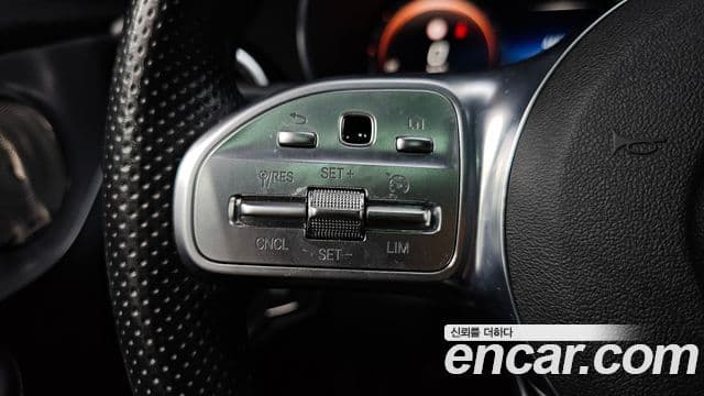 Mercedes-Benz C-Class 2020 — ფოტო 18/20