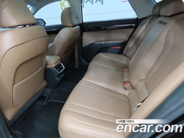 Hyundai Grandeur 2023 — ფოტო 5/20