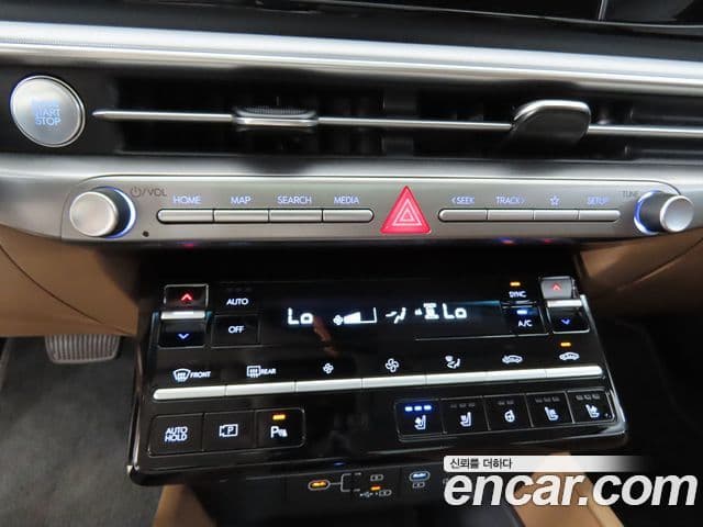Hyundai Grandeur 2023 — ფოტო 16/20