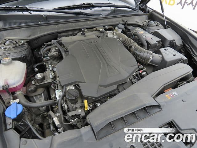 Hyundai Grandeur 2023 — ფოტო 19/20