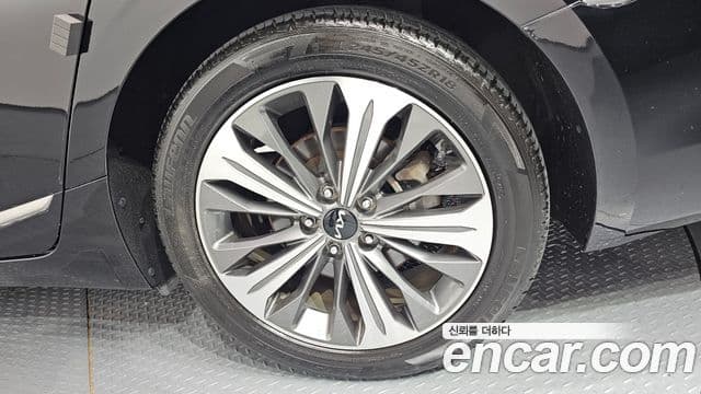Kia K8 2022 — Şəkil 30/30