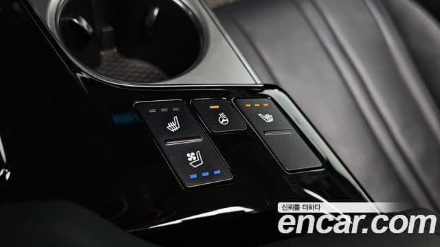 Kia K8 2022 — Şəkil 18/30