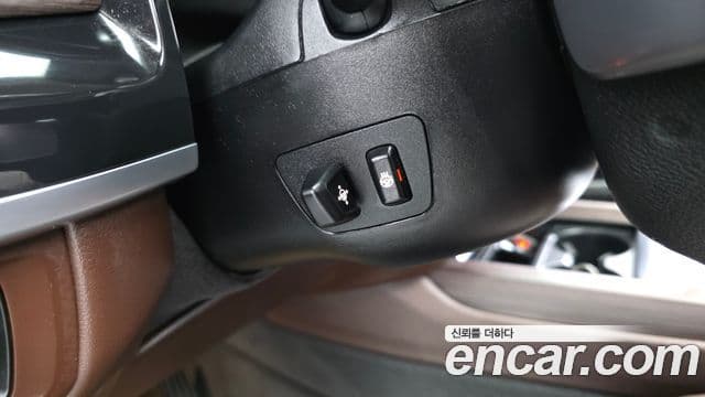 BMW X5 2018 — Photo 20/32