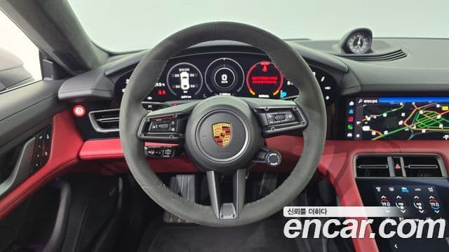 Porsche Taycan 2022 — ფოტო 6/37