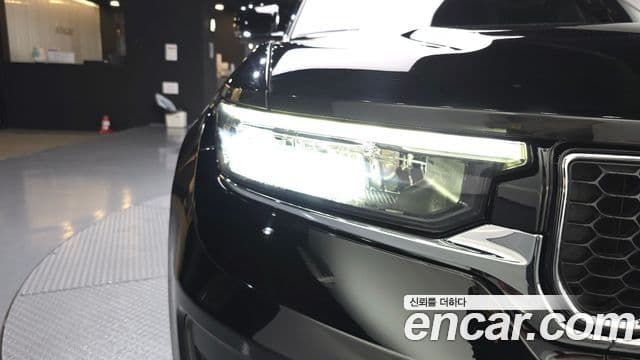 Jeep Grand Cherokee 2023 — ფოტო 24/33
