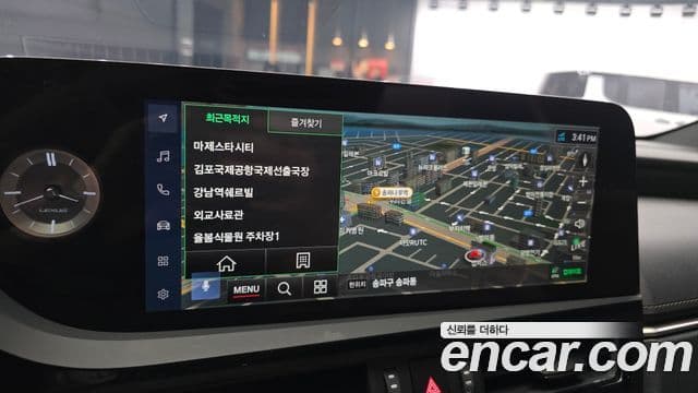 Lexus ES300h 2024 — ფოტო 16/34