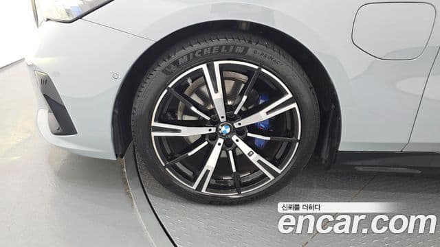 BMW 5 Series 2025 — Photo 18/20