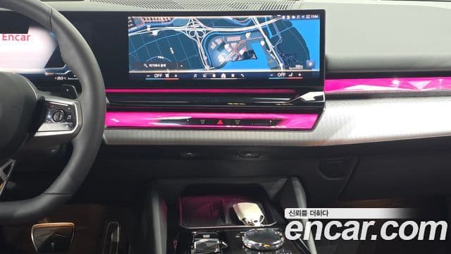 BMW 5 Series 2025 — Photo 16/20