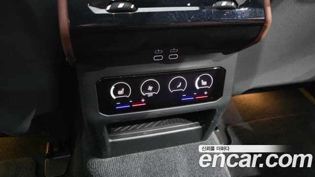 BMW 5 Series 2025 — Photo 9/20