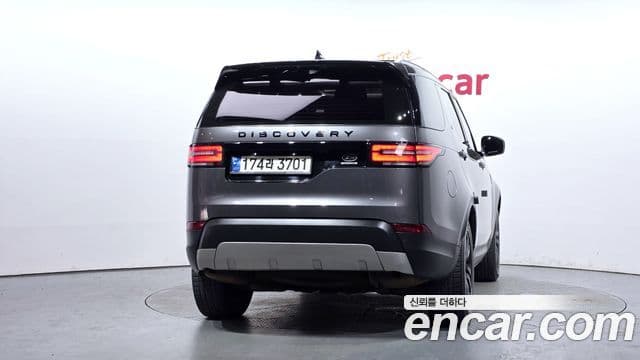 Land Rover Discovery 5 2018 — Şəkil 16/20
