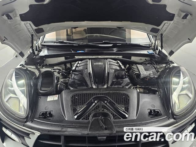 Porsche Macan 2021 — Şəkil 5/8