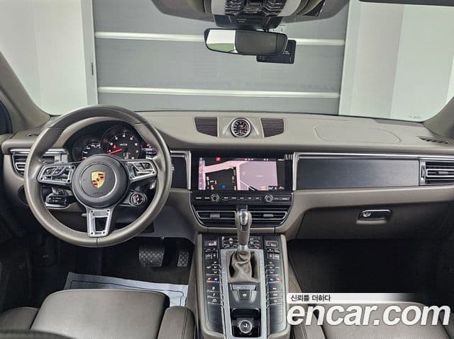 Porsche Macan 2021 — Şəkil 6/8