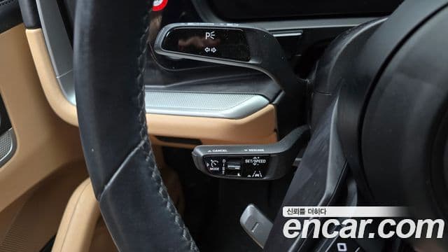 Porsche Cayenne 2024 — Photo 16/37