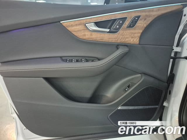Audi Q7 2026 — ფოტო 19/20