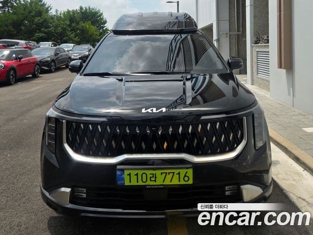 Kia Carnival 2025 — Фото 2/16