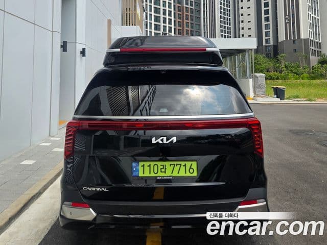 Kia Carnival 2025 — Фото 3/16