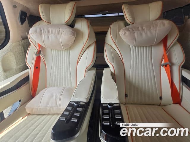 Kia Carnival 2025 — Фото 7/16