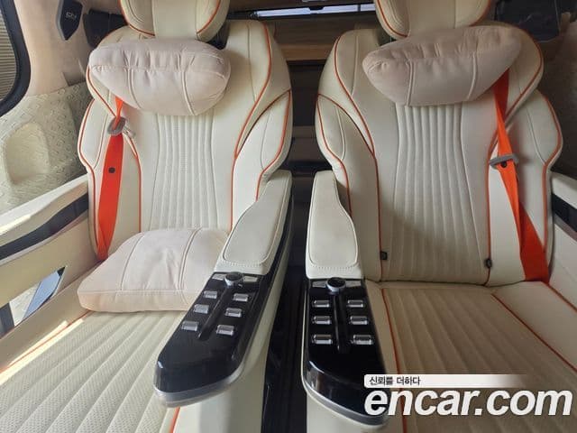 Kia Carnival 2025 — Фото 14/16