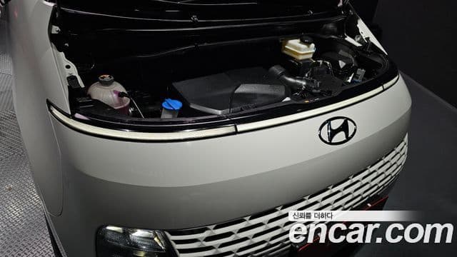 Hyundai Staria 2022 — ფოტო 5/20