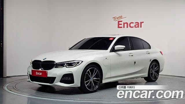 BMW 3 Series 2021 — ფოტო 1/20