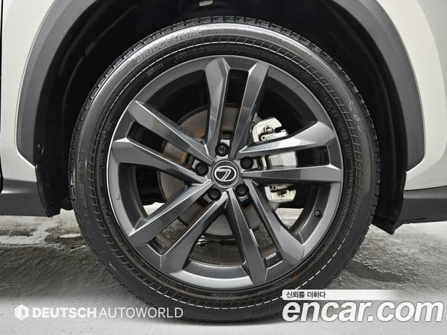 Lexus NX350h 2025 — ფოტო 4/8