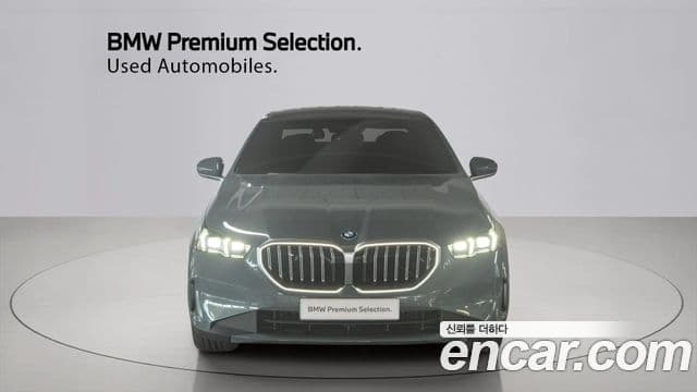 BMW 5 Series 2025 — ფოტო 2/8
