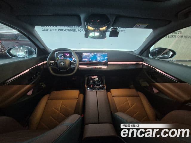 BMW 5 Series 2025 — ფოტო 8/8
