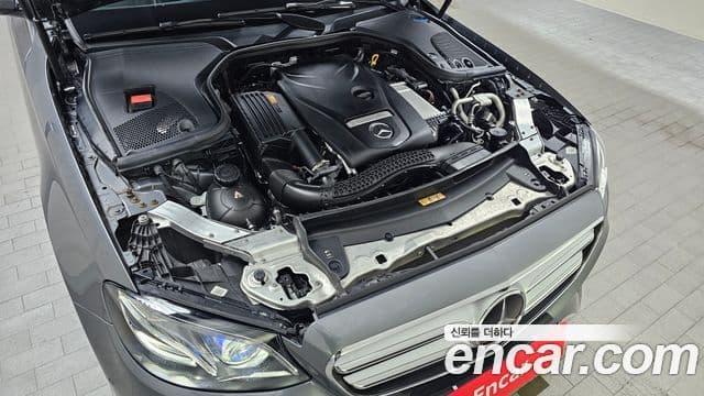 Mercedes-Benz E-Class 2020 — Фото 6/20