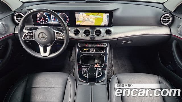 Mercedes-Benz E-Class 2020 — Фото 11/20