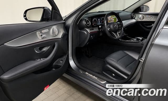 Mercedes-Benz E-Class 2020 — Фото 9/20