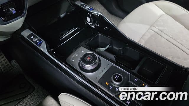 Kia Sorento 2023 — Фото 9/20